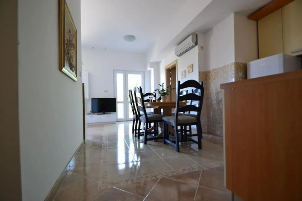 Appartamento Bungalo - Near Trogir Seget Vranjica 0*,  Croazia